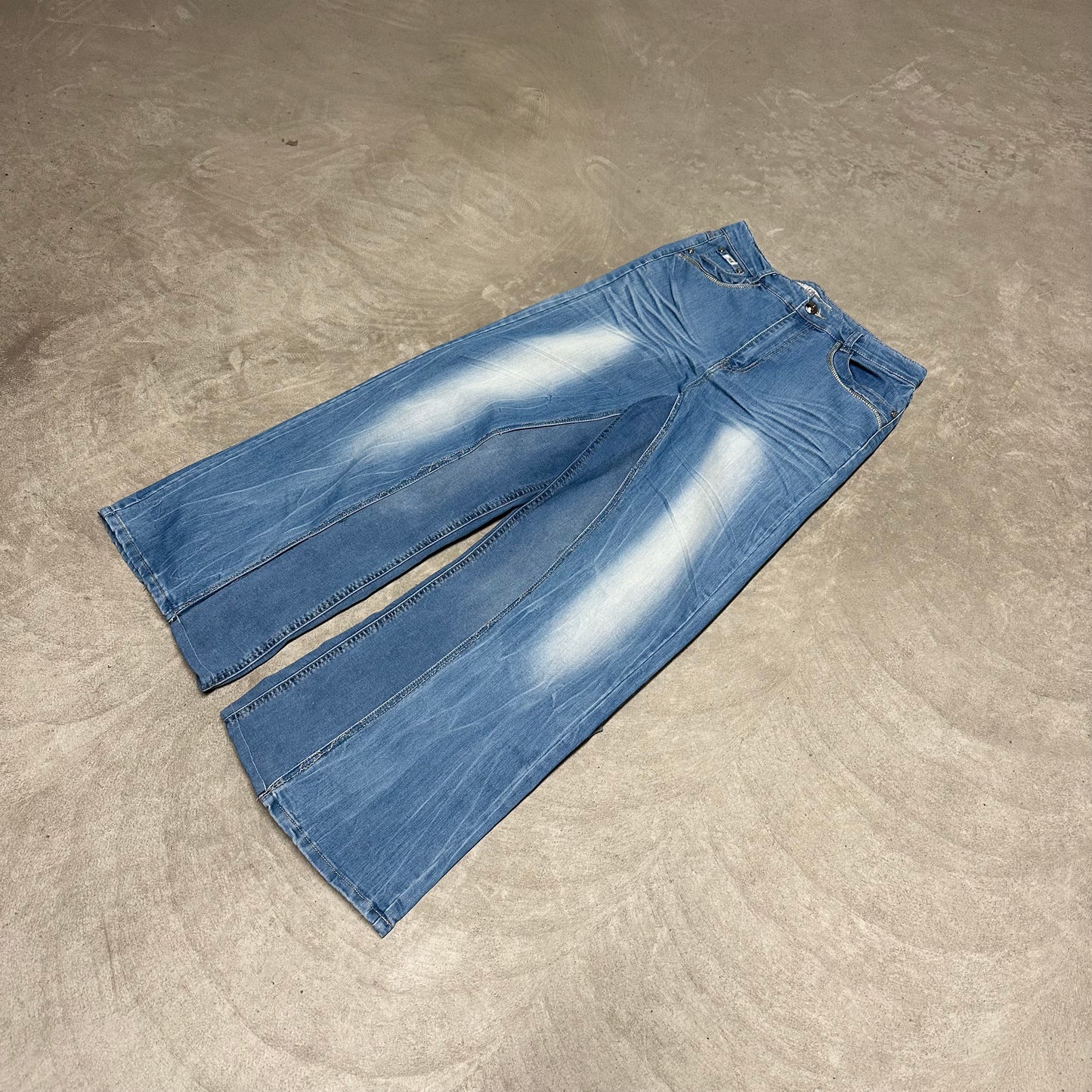 Blue faded baggy jeans