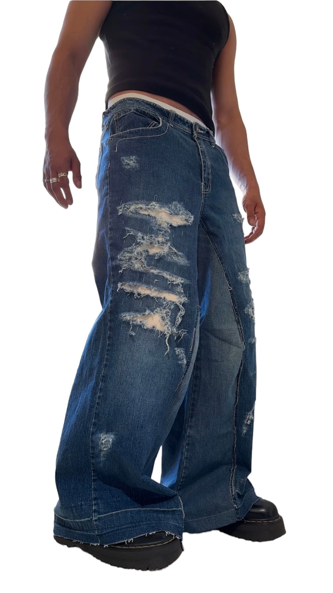 Blue baggy distressed Jeans